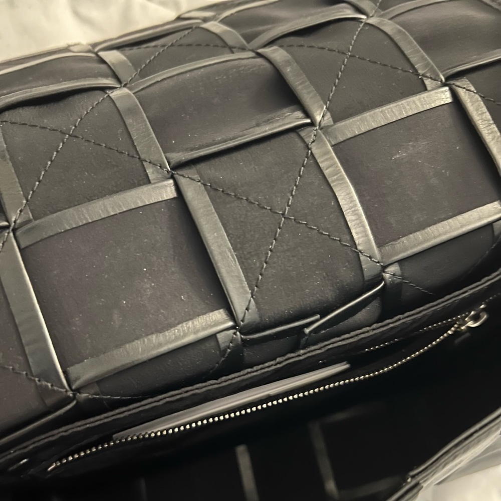 Bottega Veneta Cassette intreccio leather bag - Picture 3 of 8